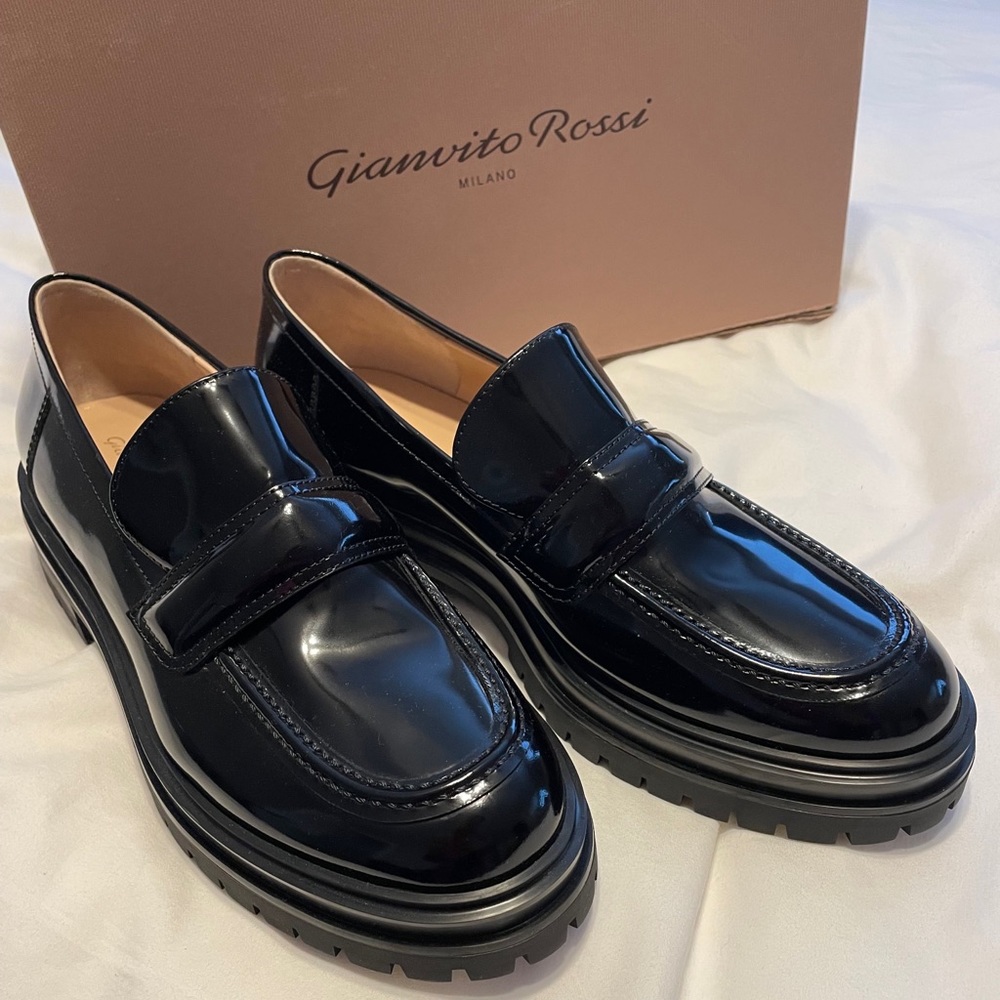 Gianvito Rossi shiny leather loafers.